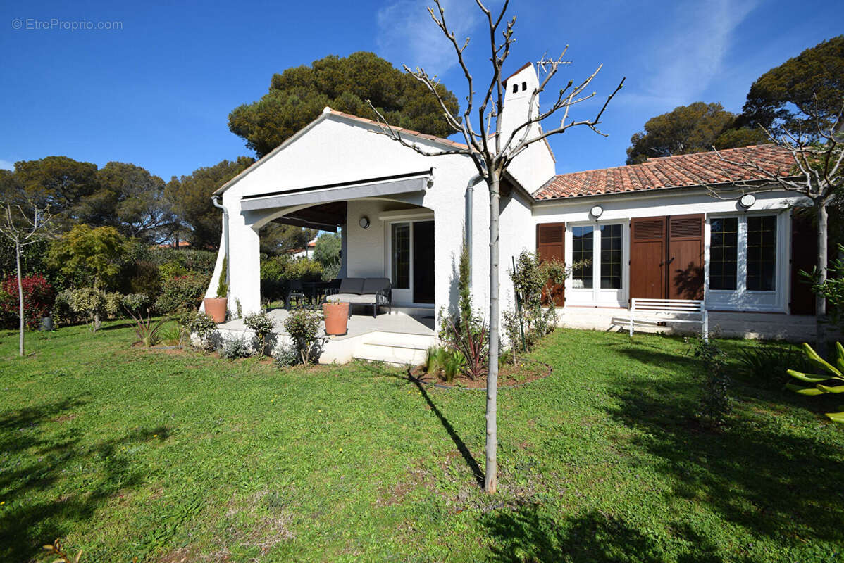 Maison à SAINT-RAPHAEL