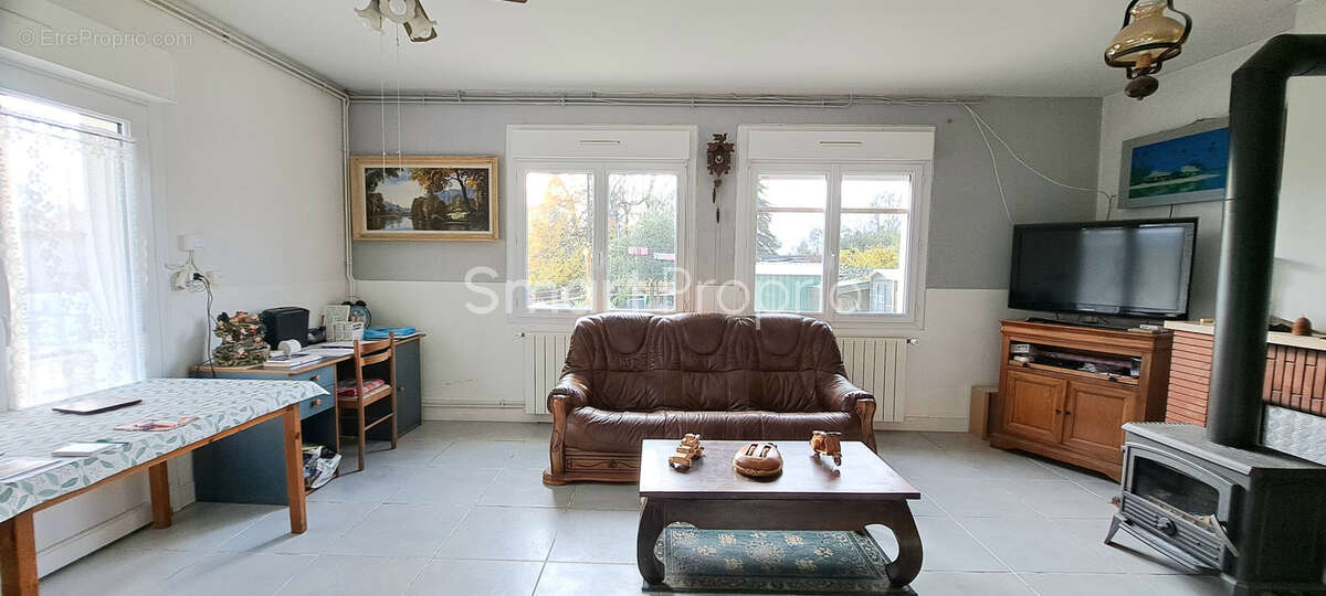 Maison à BORDS