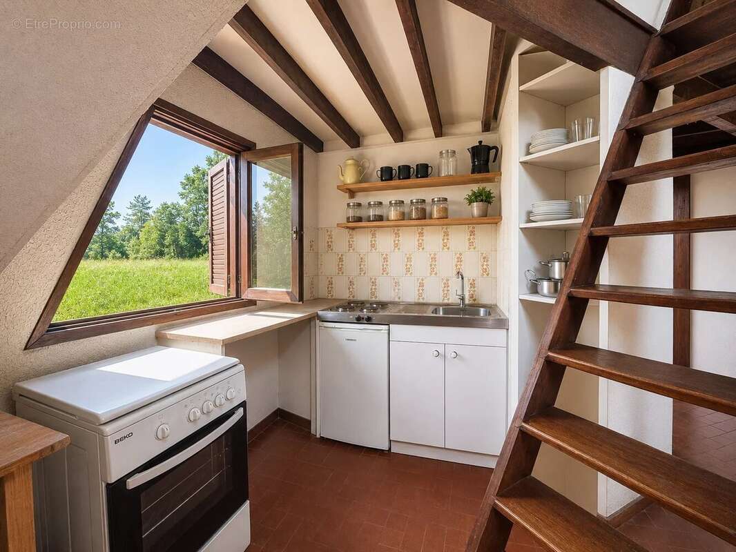 Chalet 4 faces sur environ 1200 m² de terrain - photo 6
