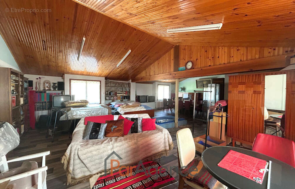 Maison à SAINT-JUST-LUZAC