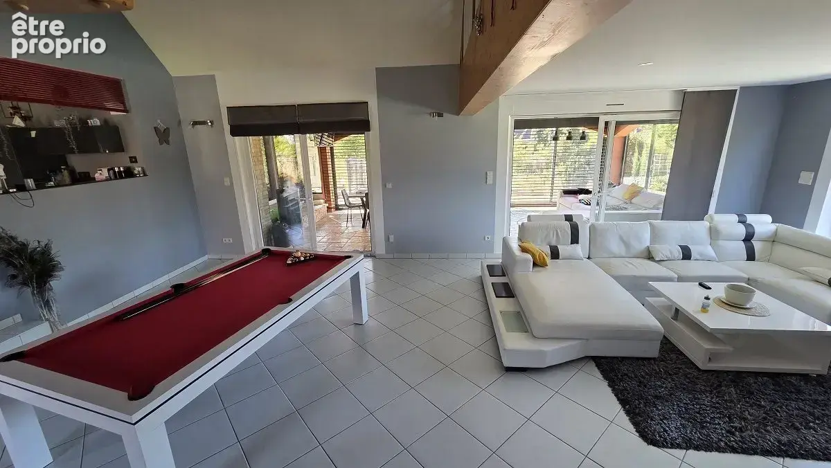 Maison 232 m² à Suarce  - photo 5