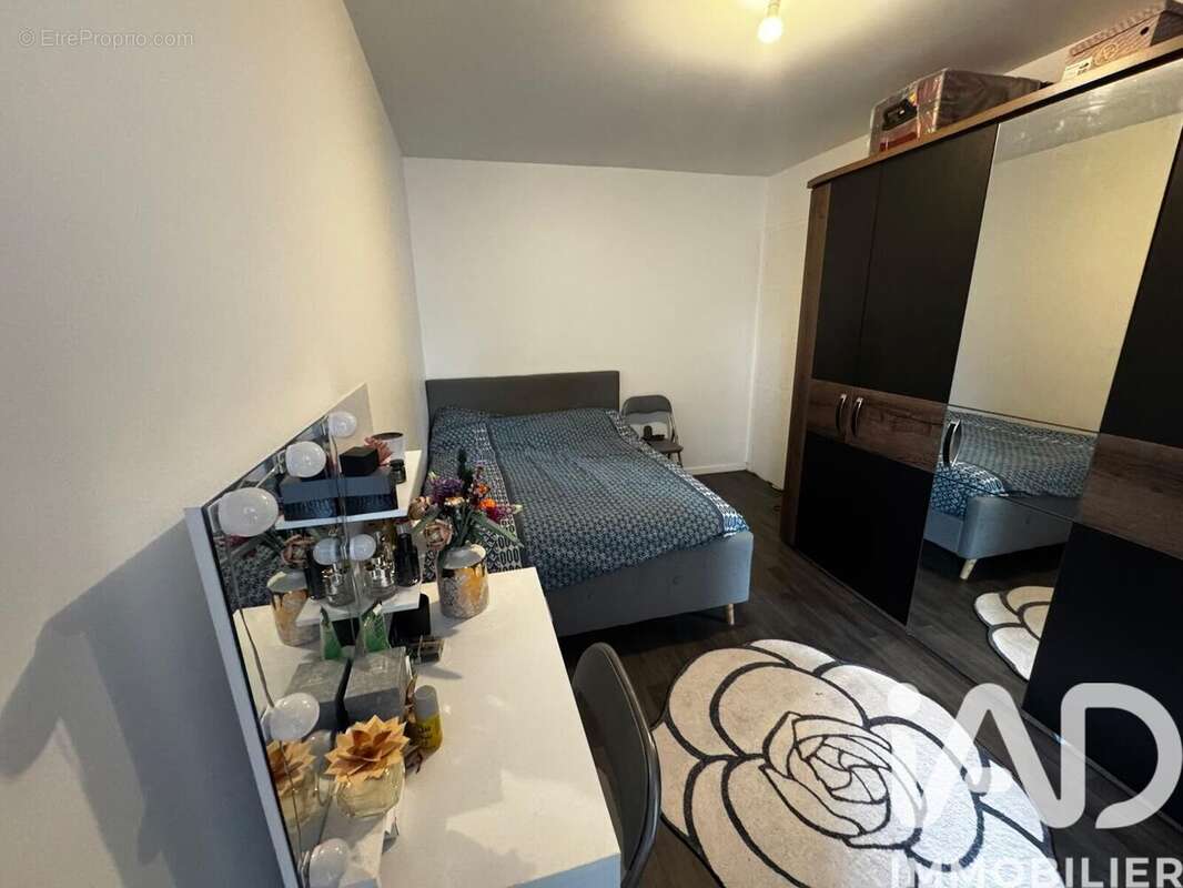 Photo 8 - Appartement à SARTROUVILLE