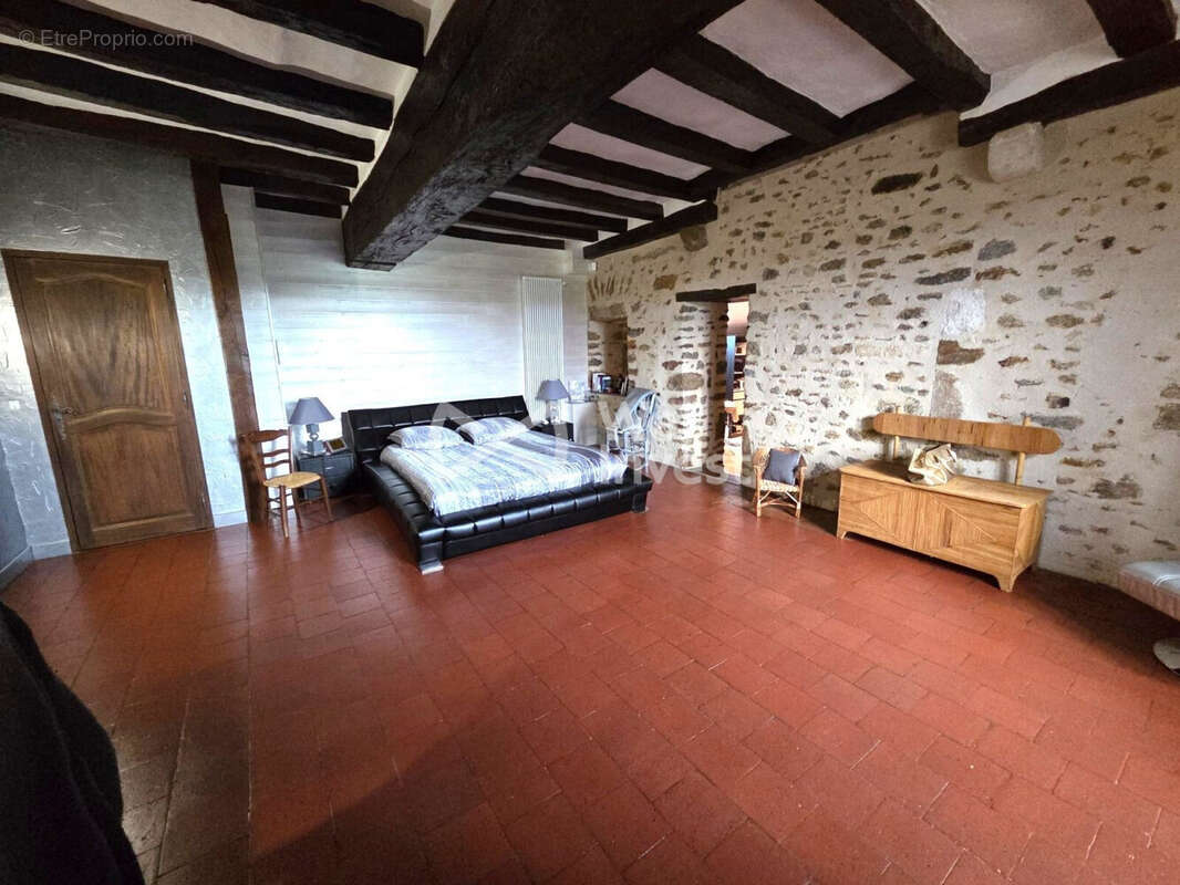 Maison à LOUPLANDE
