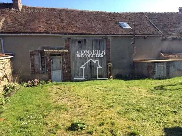 Maison à VILLENEUVE-SUR-YONNE