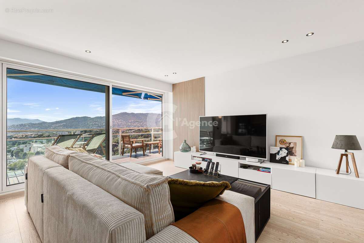 Appartement à LE CANNET