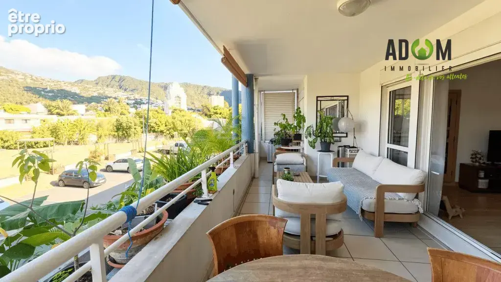 Photo Appartement à Saint-Denis au prix de 347 750€