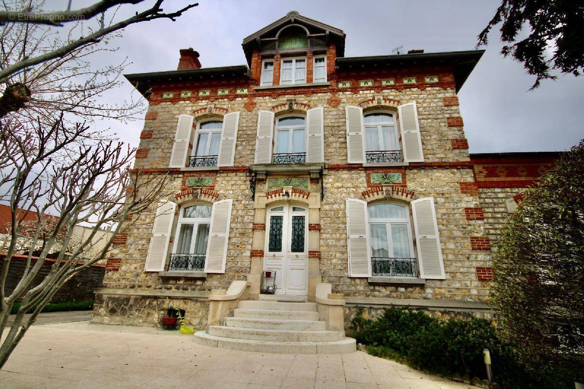 Maison à MONTMAGNY