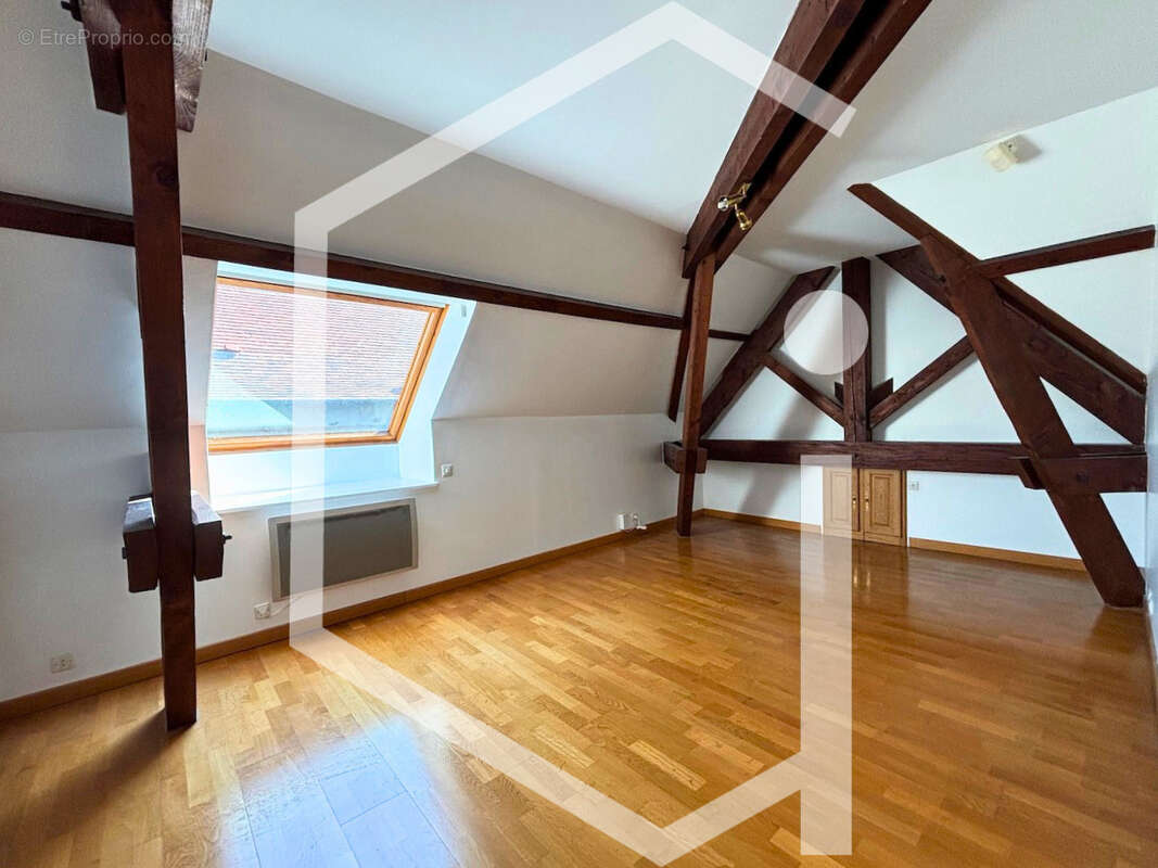 Appartement à COSNE-COURS-SUR-LOIRE