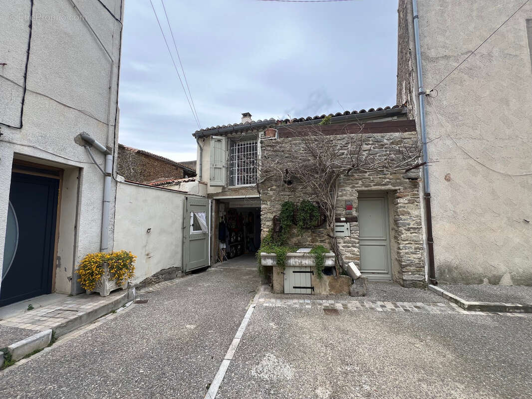 Maison à LA LIVINIERE