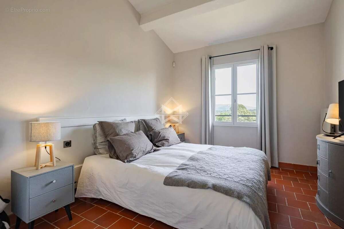 Appartement à LA MOTTE