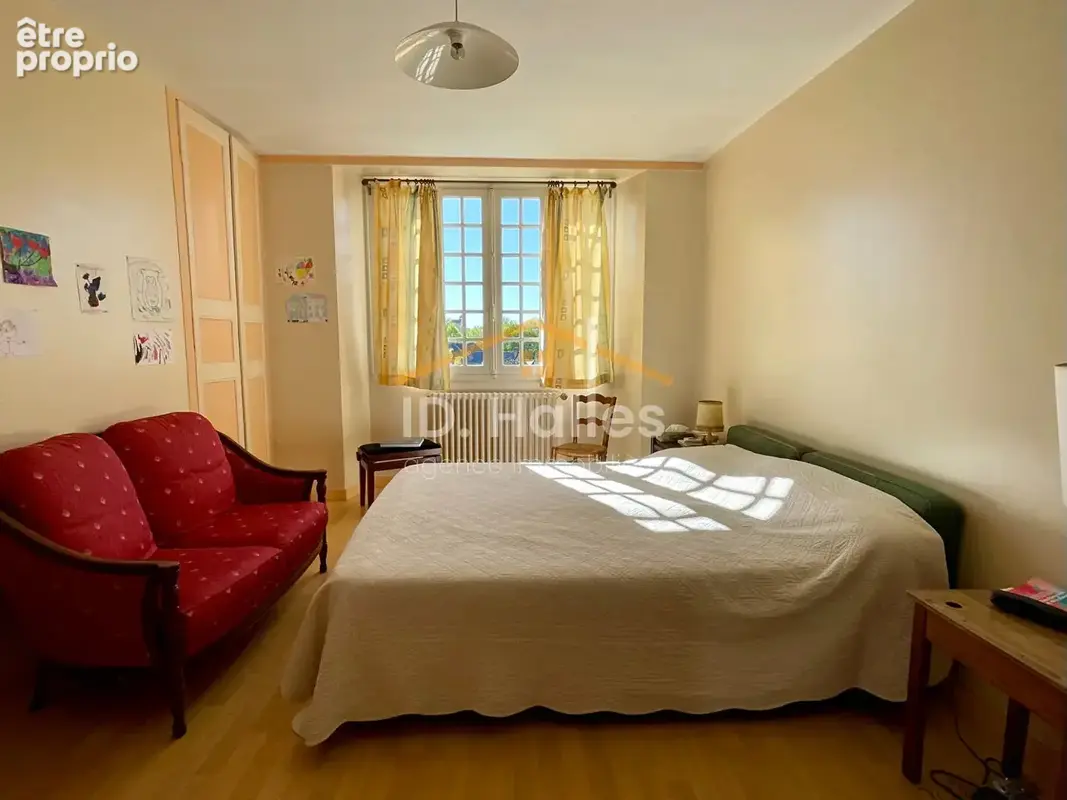 209 m² au c?ur de craon - photo 7