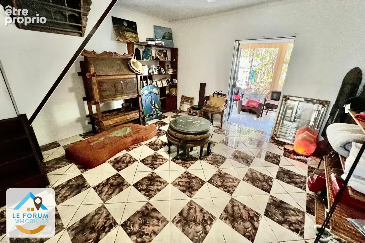 Saint pierre 97410 - villa f4 lumineuse + studio bis - proche des commodités - secteur facile d'accès - photo 3