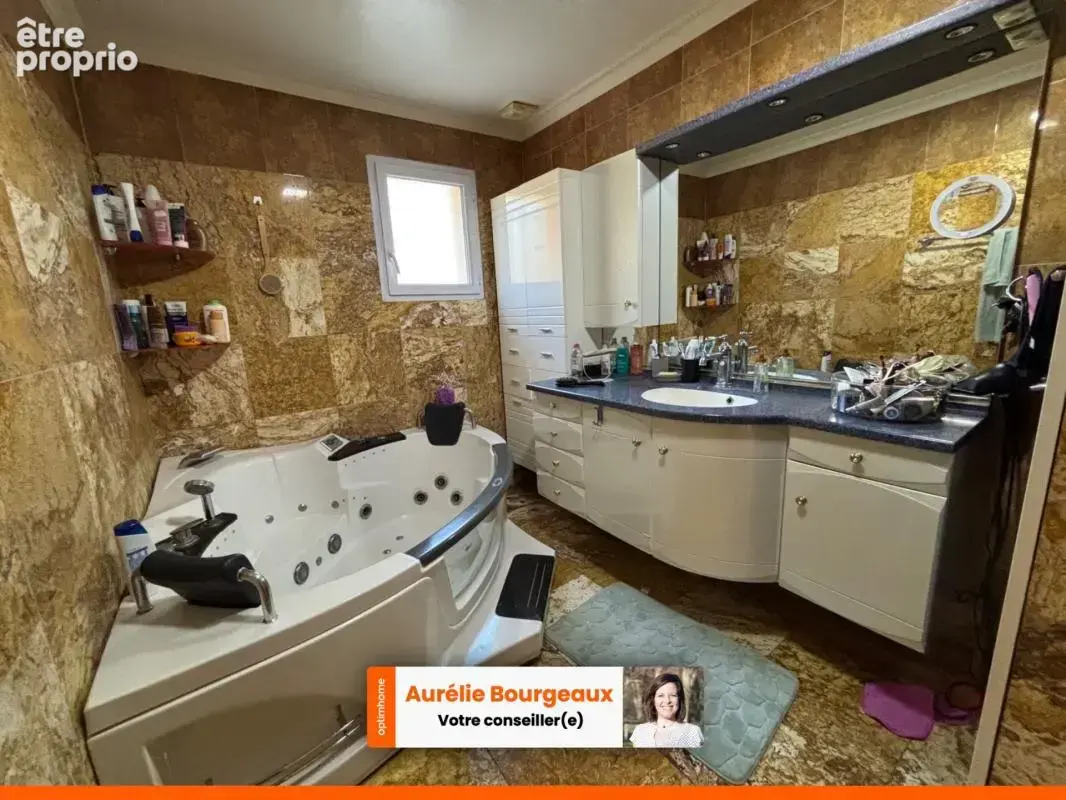  GRAVIGNY – Maison familiale – 5 chambres – DPE C - Garage indépendant – Véranda - photo 13