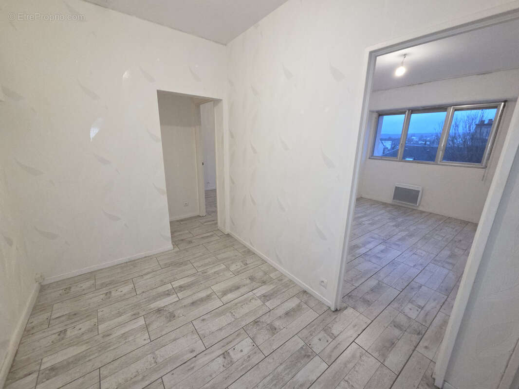 Appartement à CHARLEVILLE-MEZIERES
