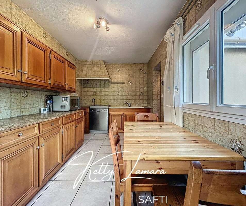 Maison 121 m² à Saint-Cyr-L'ecole  - photo 8