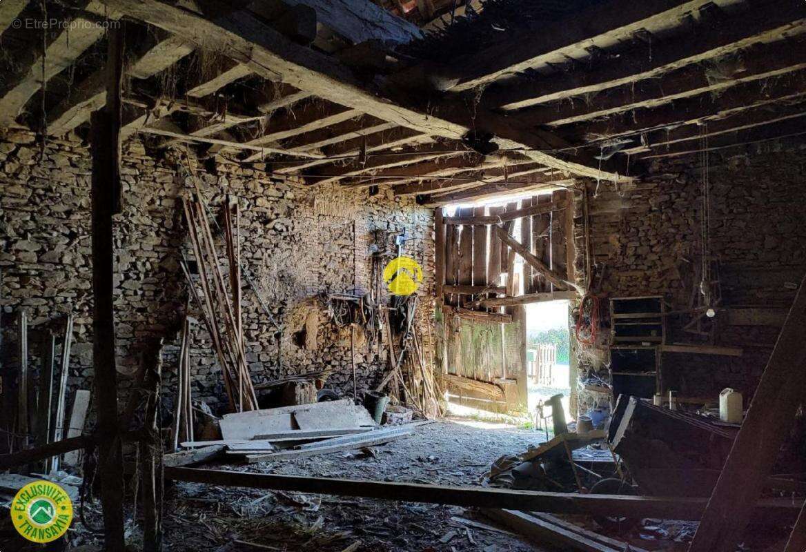 Maison à DUN-LE-PALESTEL