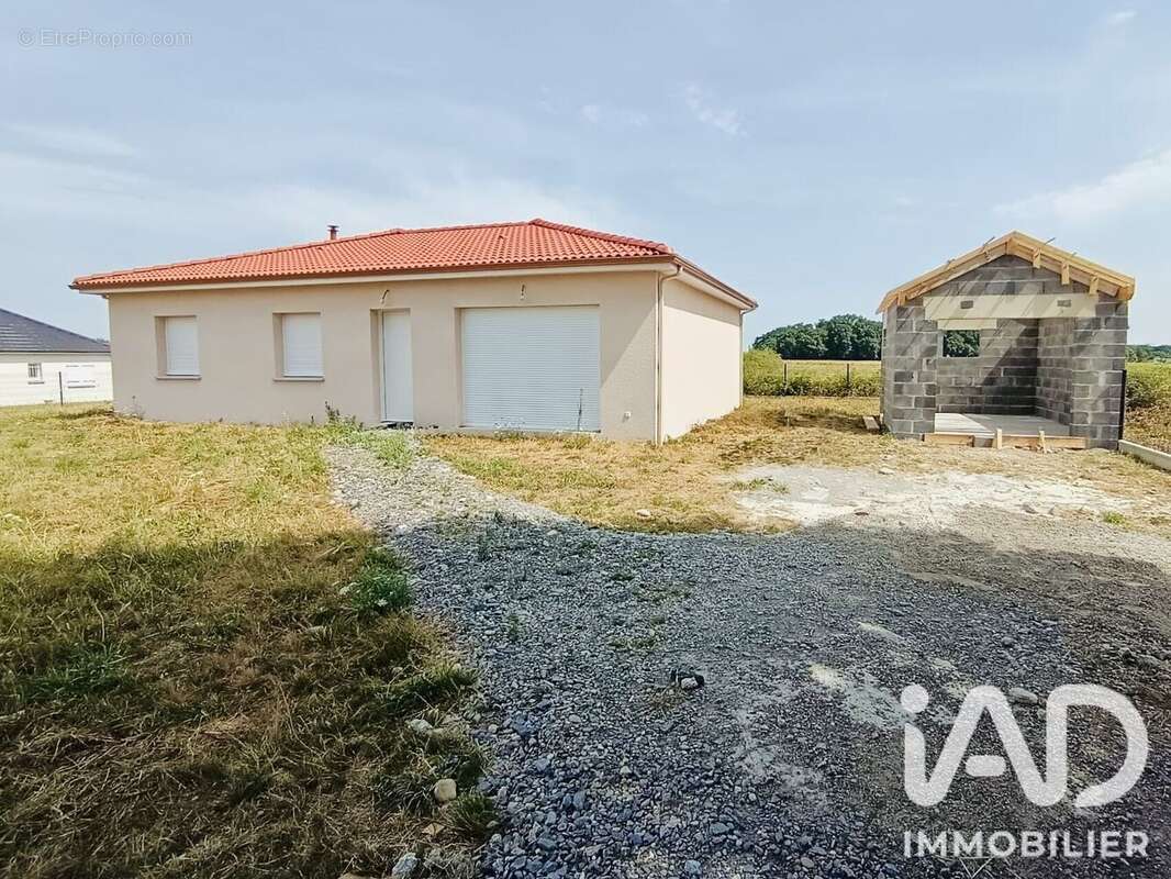 Maison 90 m² à Montaner  - photo 2