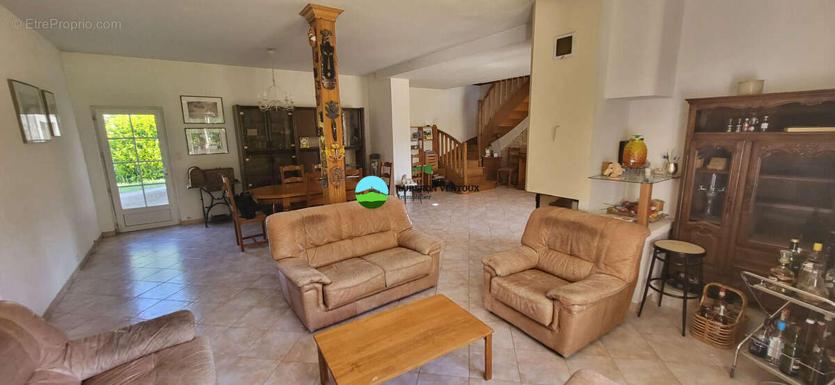 Maison à MIRABEL-AUX-BARONNIES