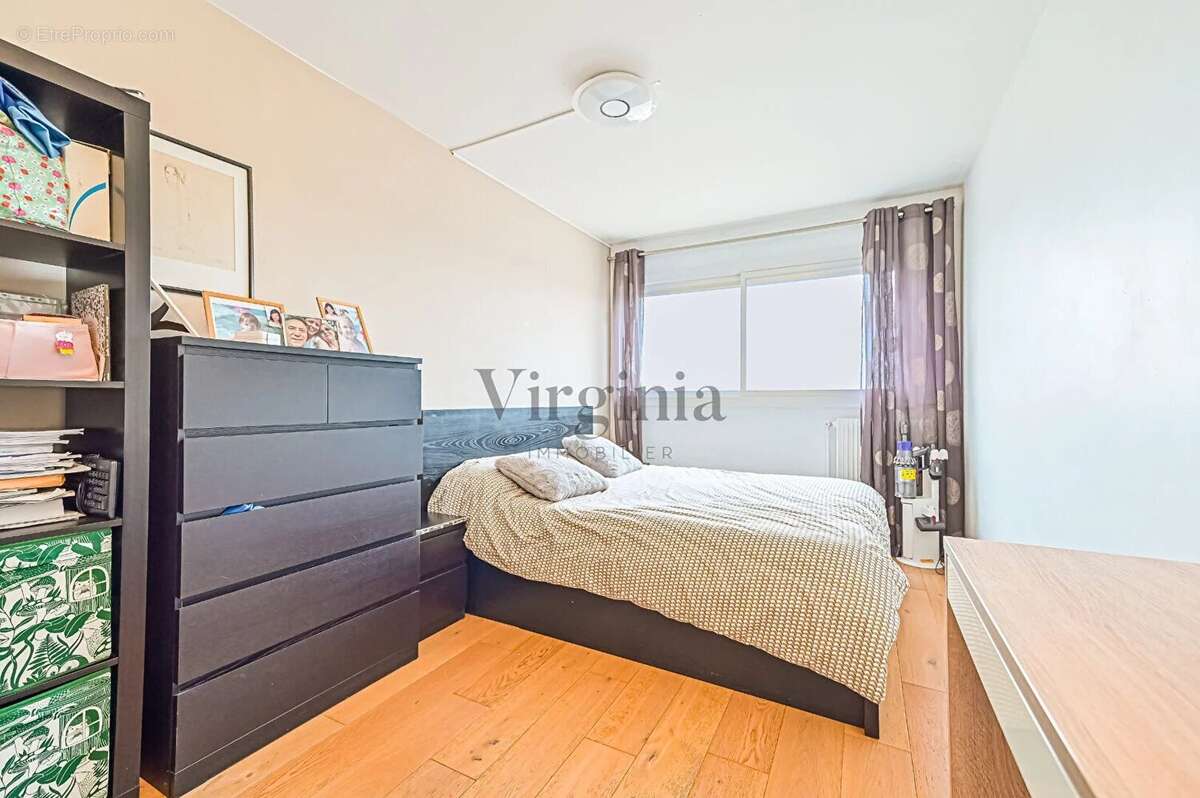 Appartement à CHARENTON-LE-PONT