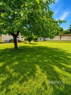 Terrain 1130 m² à Les Abrets  - photo 2