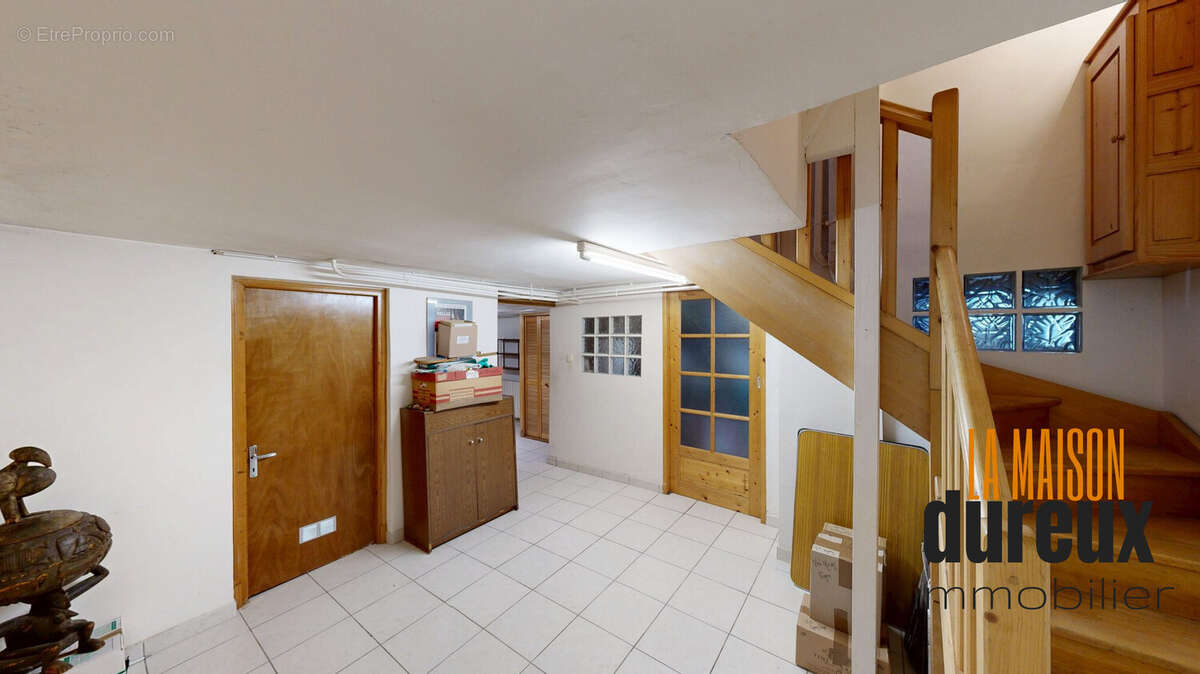 Maison à ARC-LES-GRAY