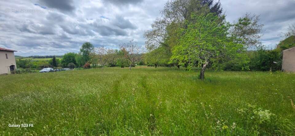 Terrain à ROSIERES