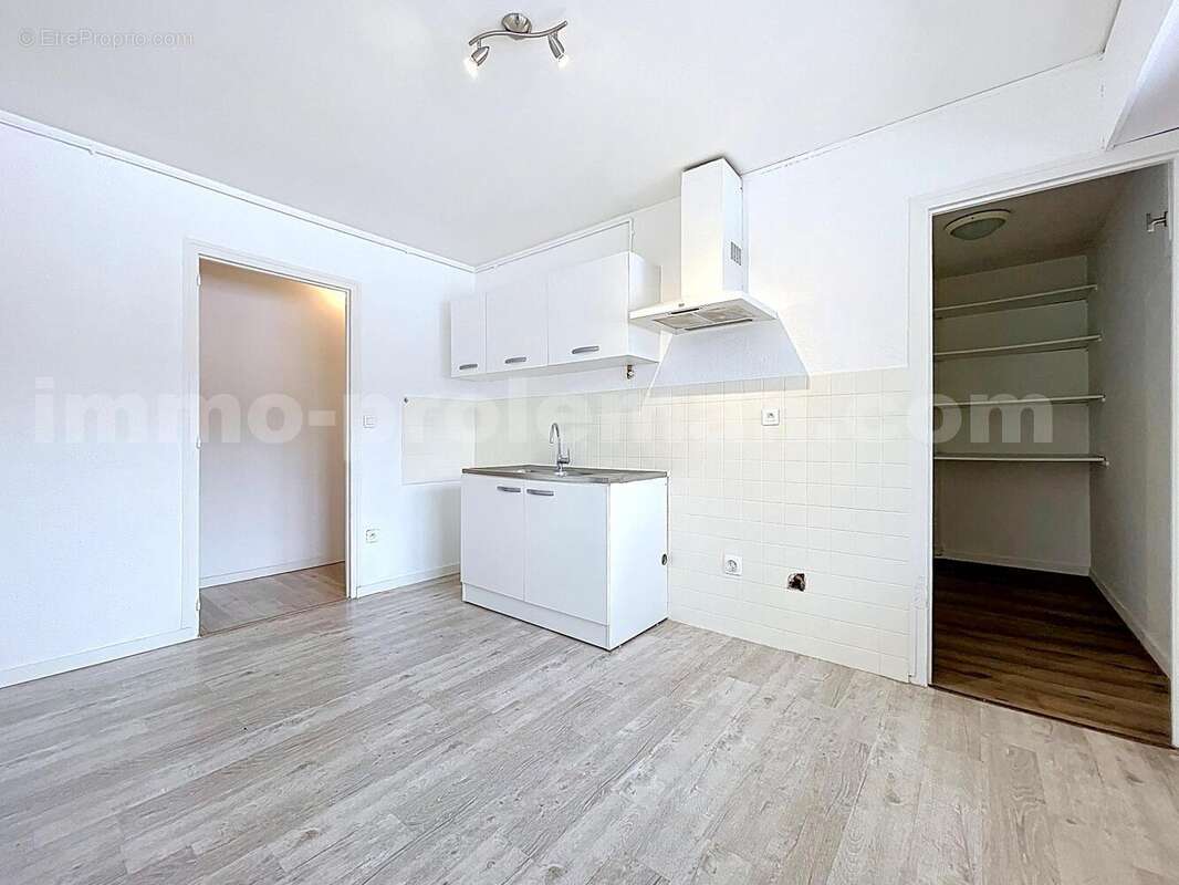 Appartement 72 m² à Annemasse  - photo 5