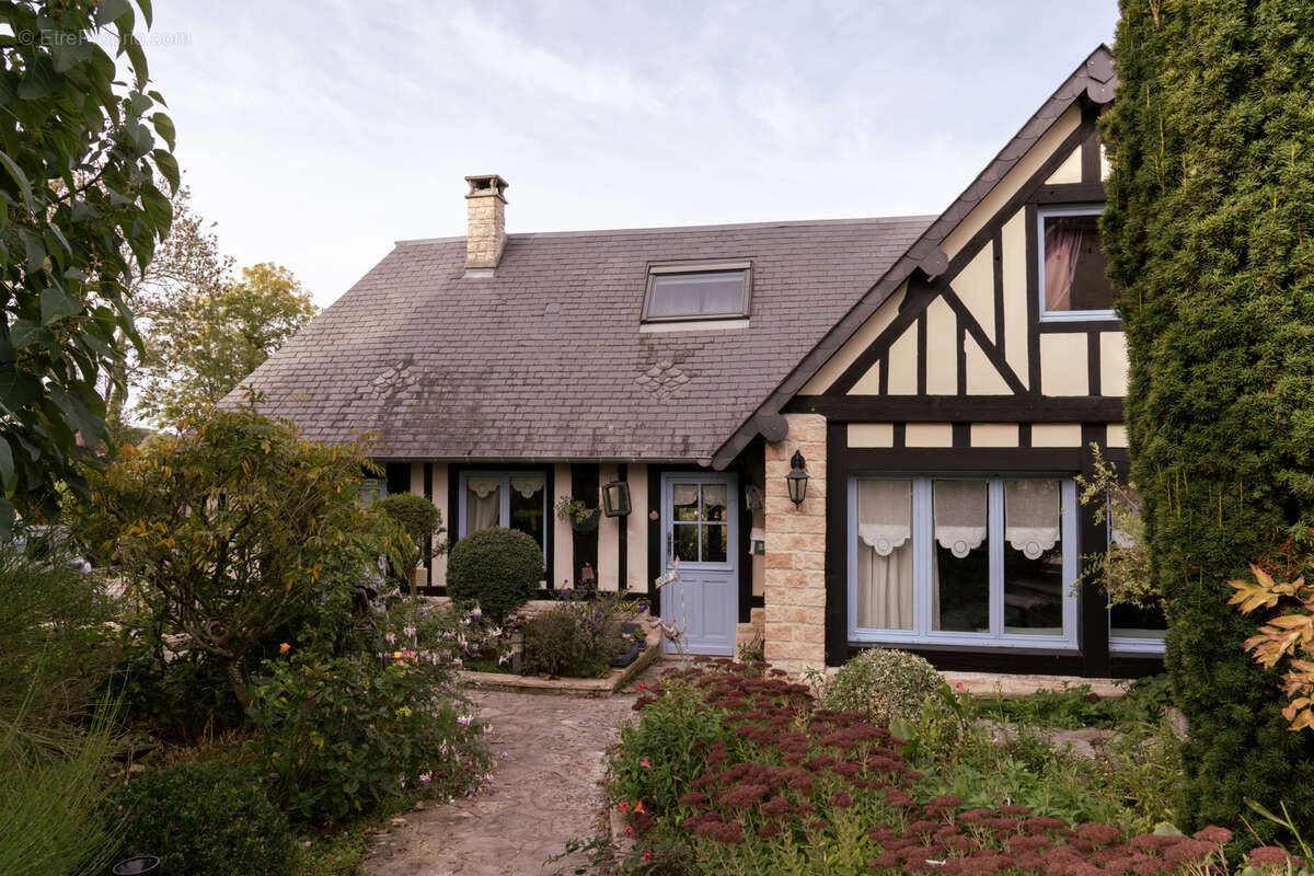 Maison à PERIERS-EN-AUGE