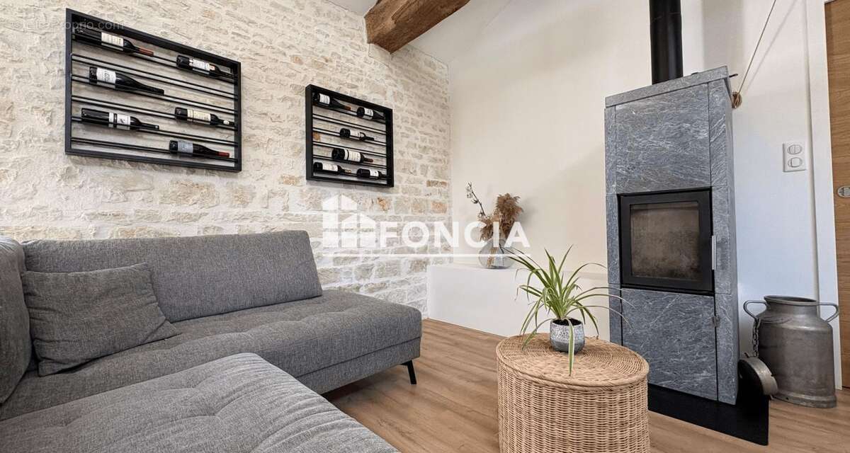 Maison à SAINTE-SOULLE