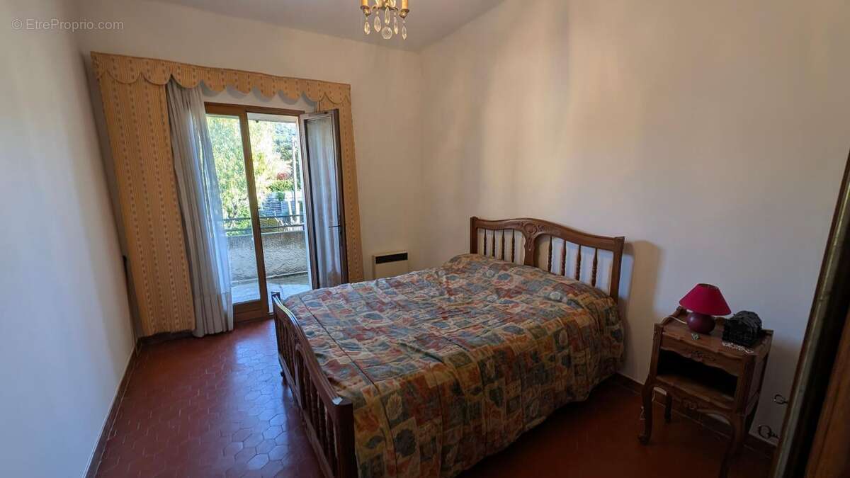 Maison à SIX-FOURS-LES-PLAGES