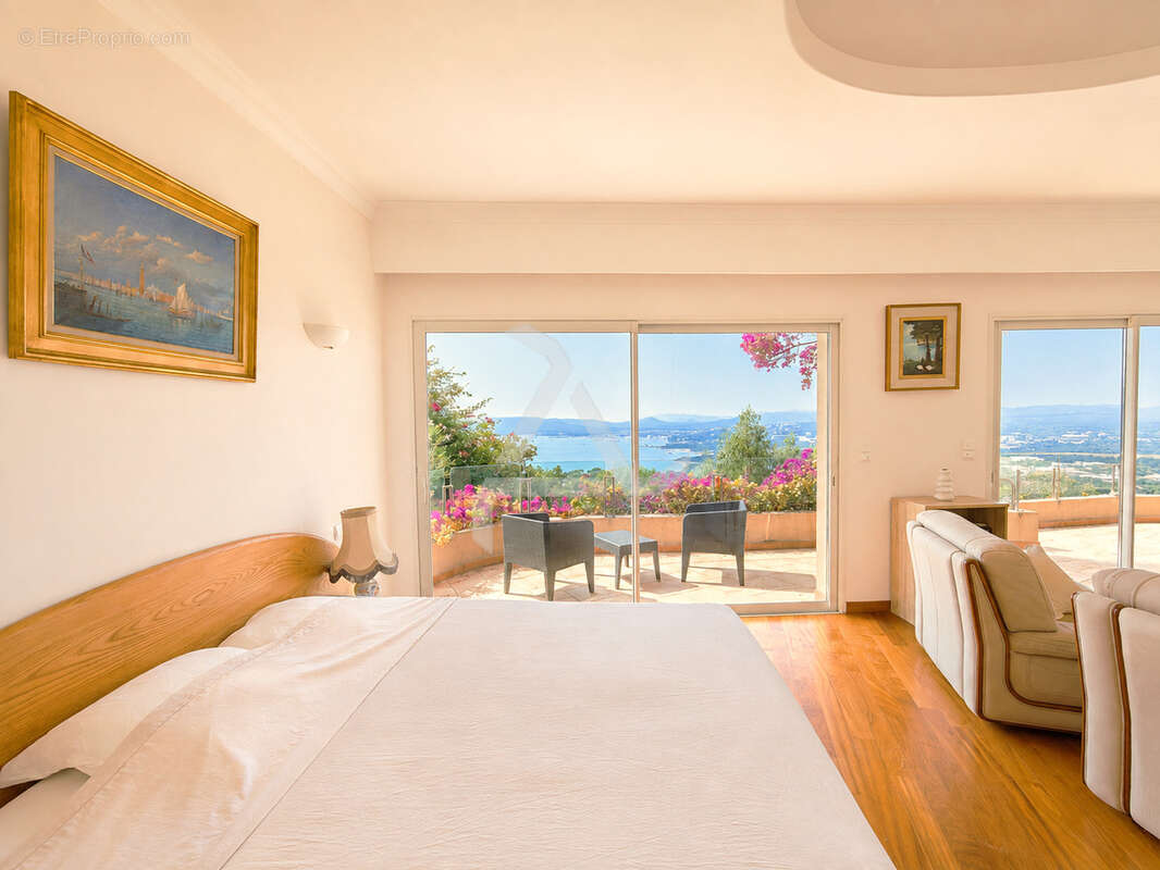 Dans le domaine très exclusif de « marina di fiori » à porto-vecchio villa d’exeption de 354m2 - photo 22