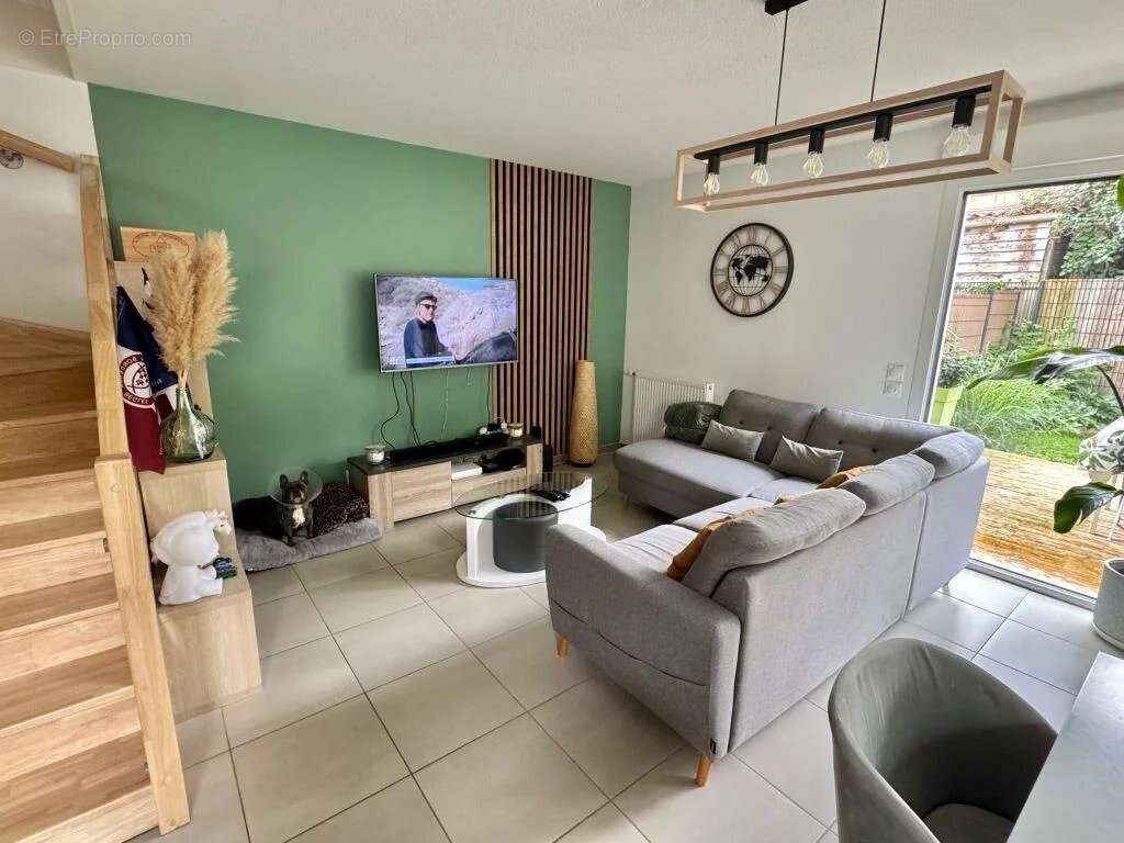 Maison à VILLENAVE-D&#039;ORNON