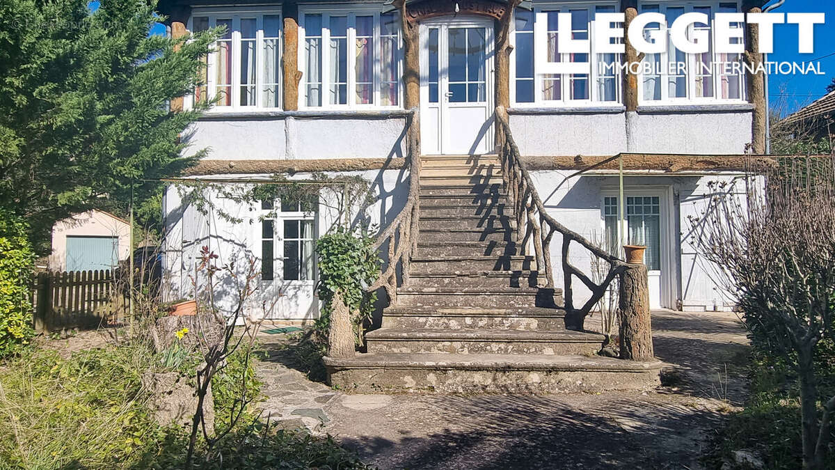 Lamalou les Bains, 10 minutes à pieds du centre ville, maison de charme avec terrasse et jardin fleuri - photo 2