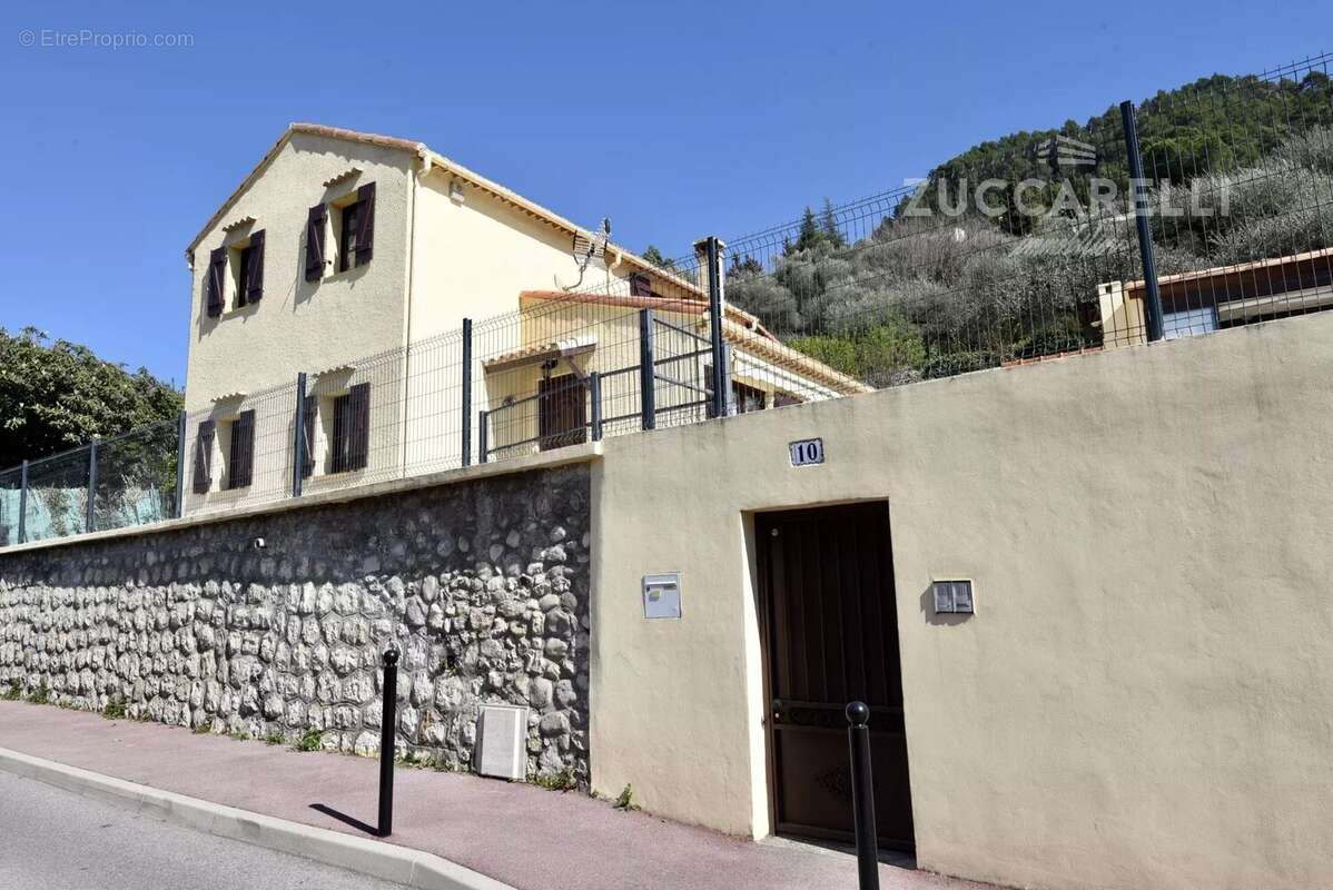 Maison à SAINT-MARTIN-DU-VAR