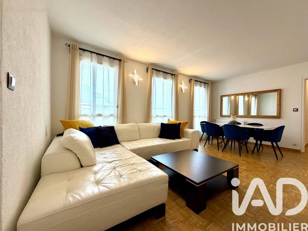Photo 1 - Appartement à EVRY