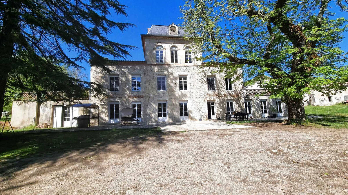 Maison à GASQUES