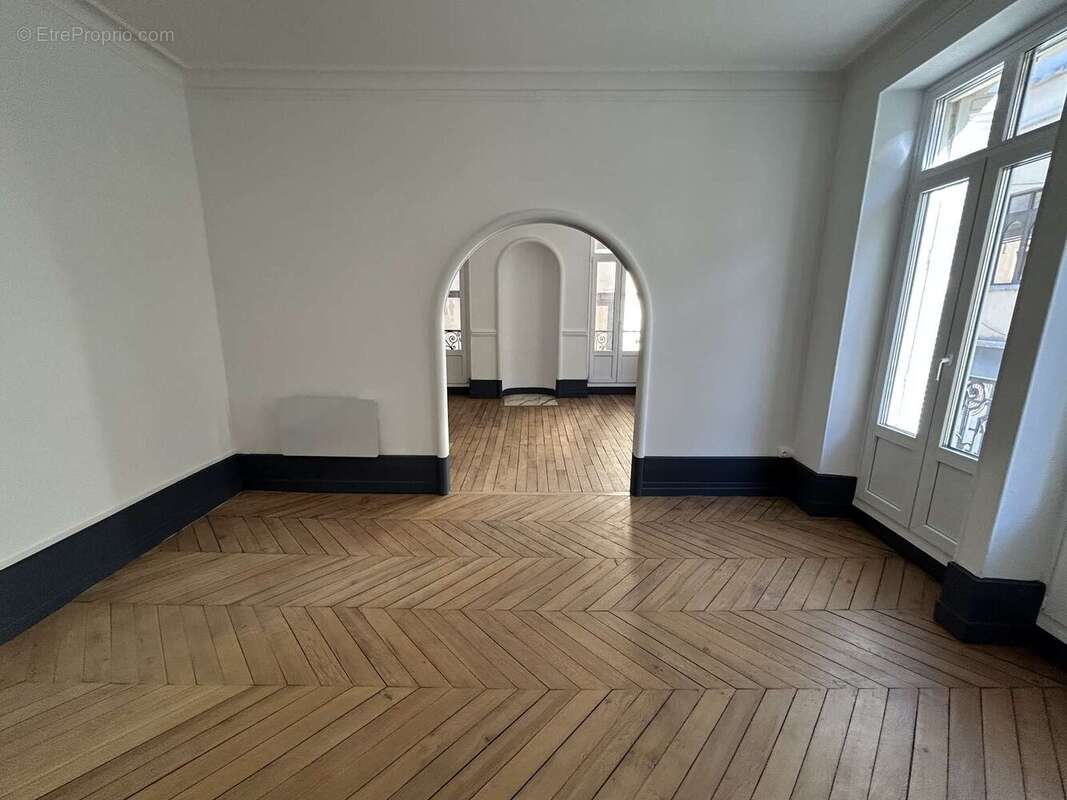 Appartement 86 m² à Dijon  - photo 4