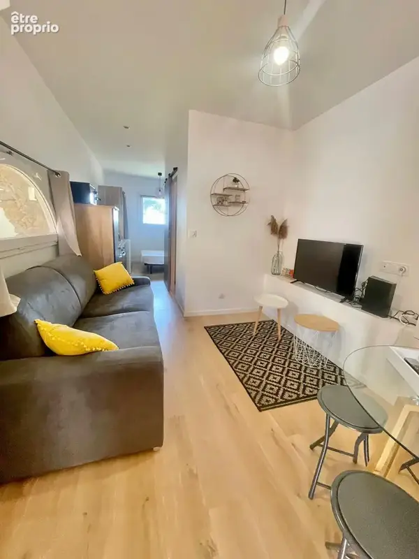 83700 saint raphael appartement t1/2 vue mer rdc piscines - photo 3