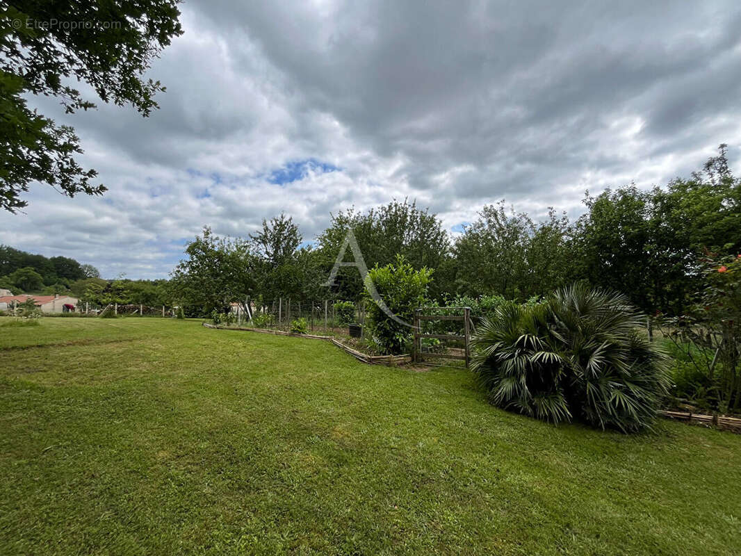 Maison à VILLEFRANCHE-DU-PERIGORD