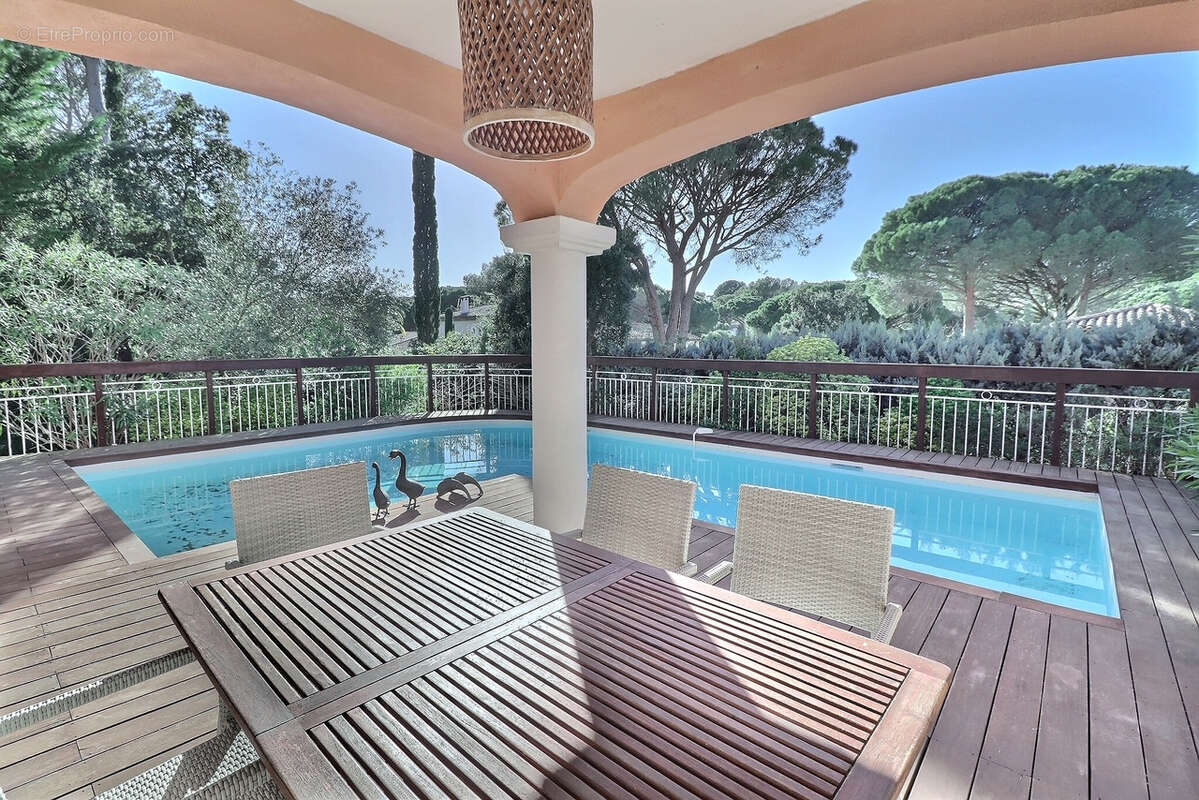 Superbe villa Saint Raphael les golfs - 5 pièce(s) 140 m2 - photo 16