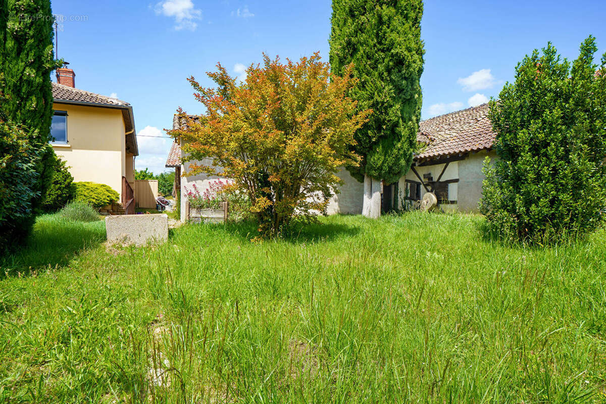 Maison à REPLONGES