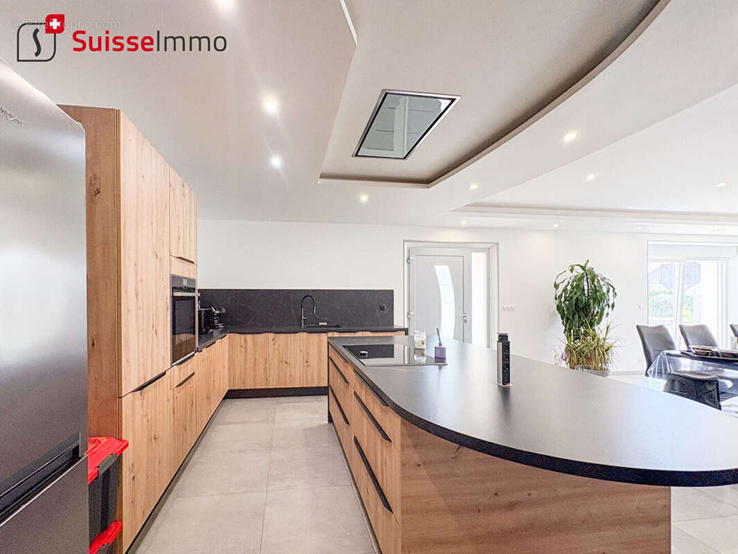 Maison  6 pièce(s) 300 m2 - photo 3