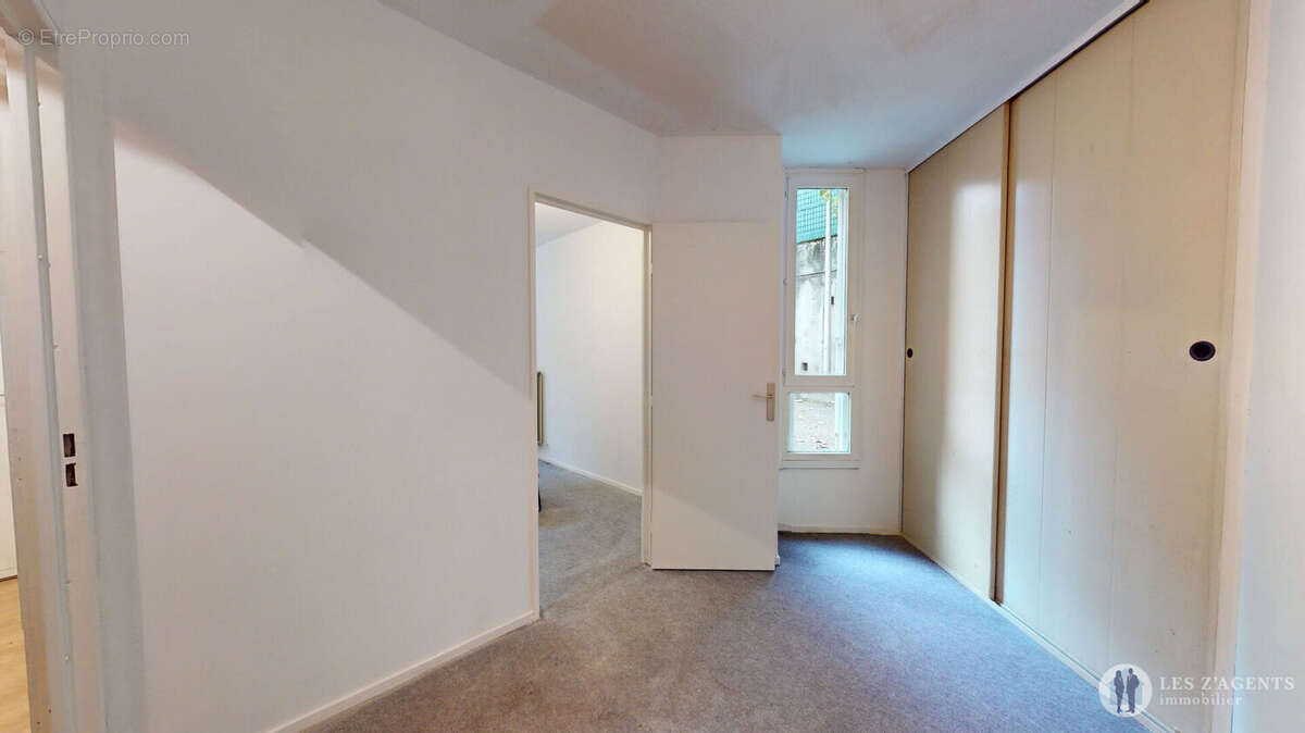 Appartement à SAINT-MARTIN-D'HERES