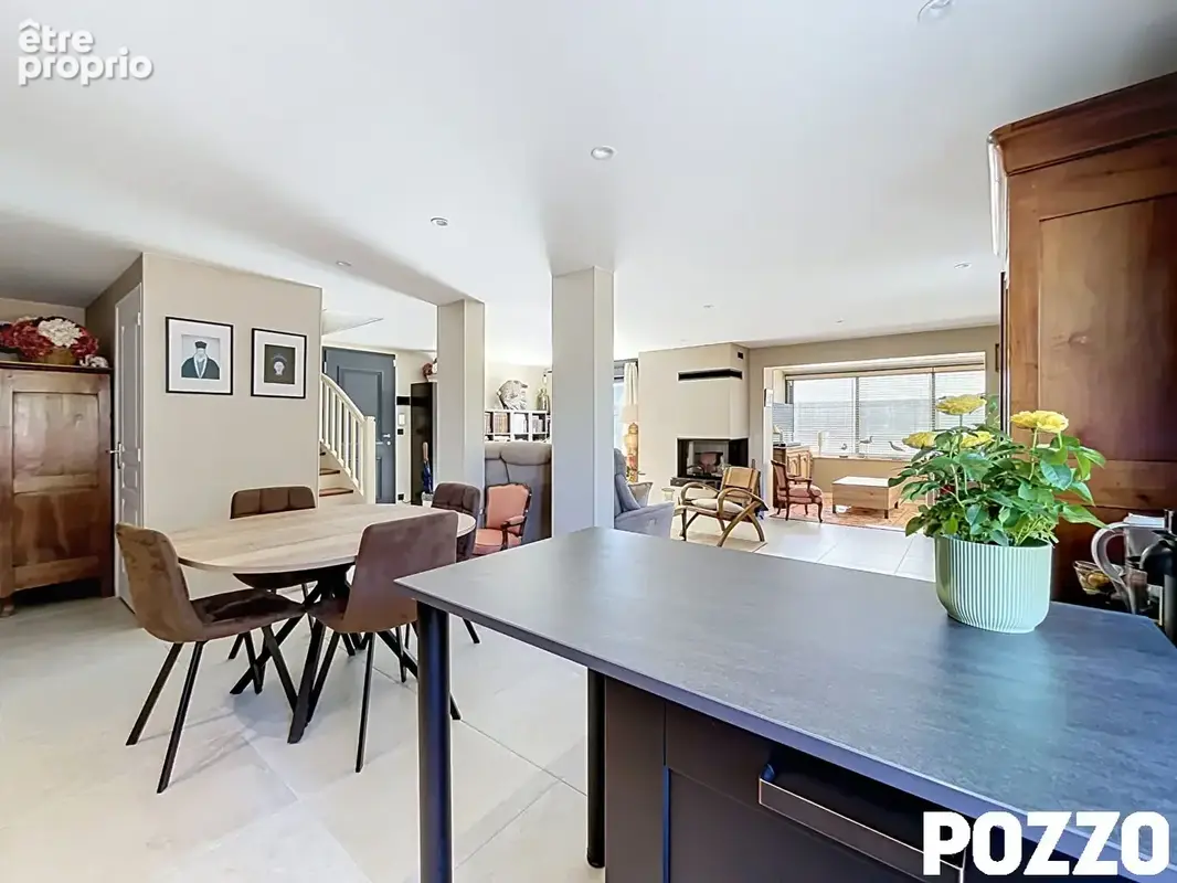 En vente à SAINT PAIR SUR MER (50380) Charmante maison entièrement rénovée de 5 pièces et 400m² de terrain - photo 15
