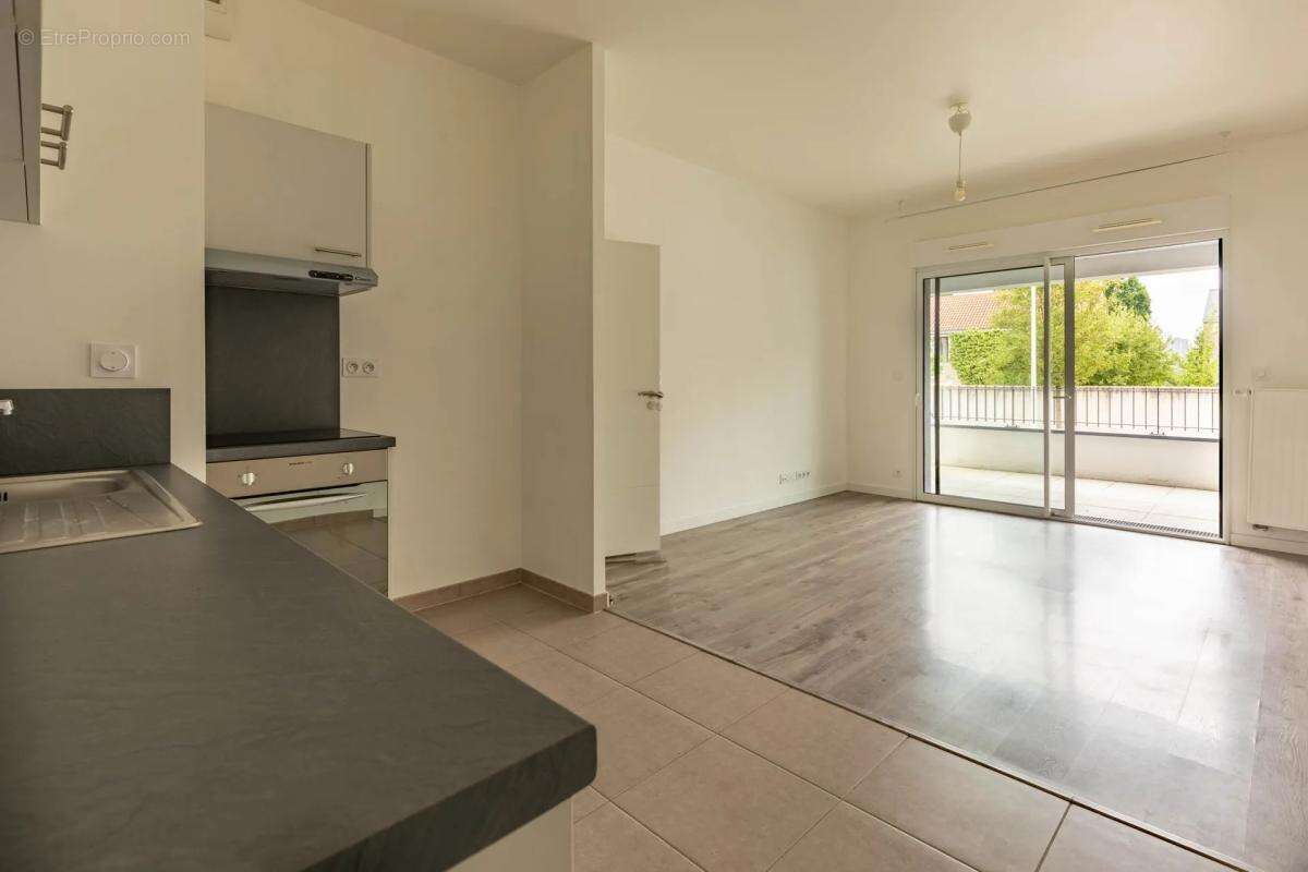 Appartement à SAINT-SEBASTIEN-SUR-LOIRE