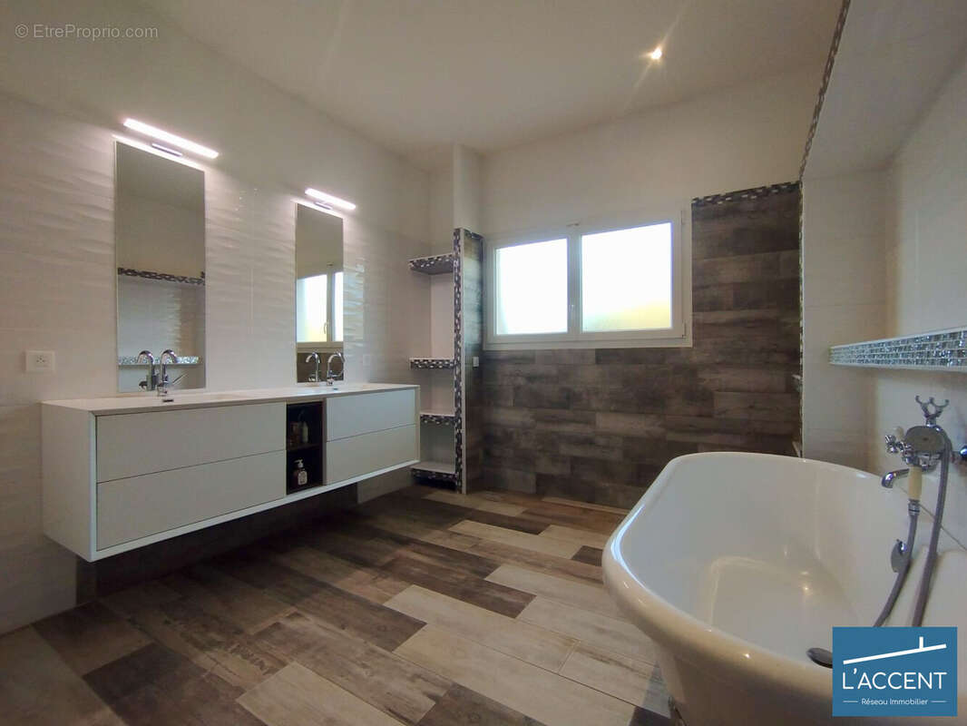 Maison à CASTILLON-DU-GARD