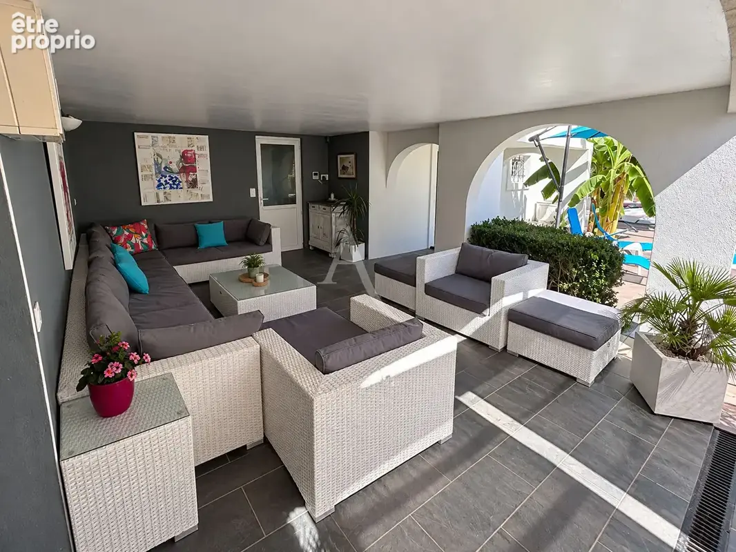Villa d'exception avec piscine - 176 m² - 4 chambres -  Le Cailar - photo 5