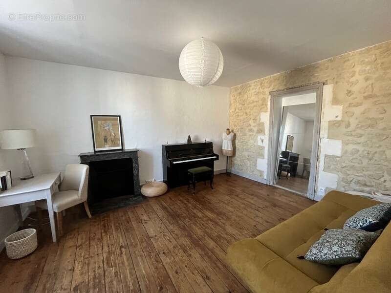 Maison à SAINT-JEAN-D&#039;ANGELY