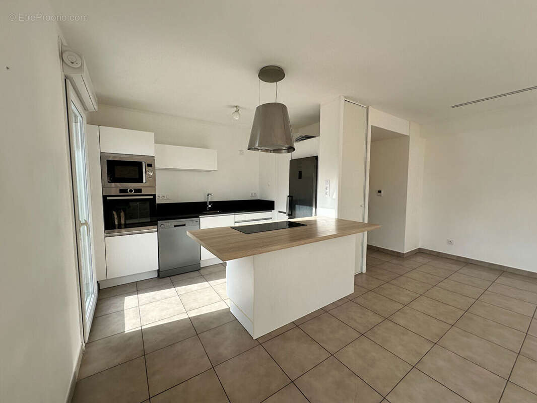 Appartement à VILLE-LA-GRAND