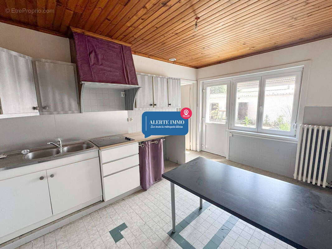 Maison à LA NEUVILLE